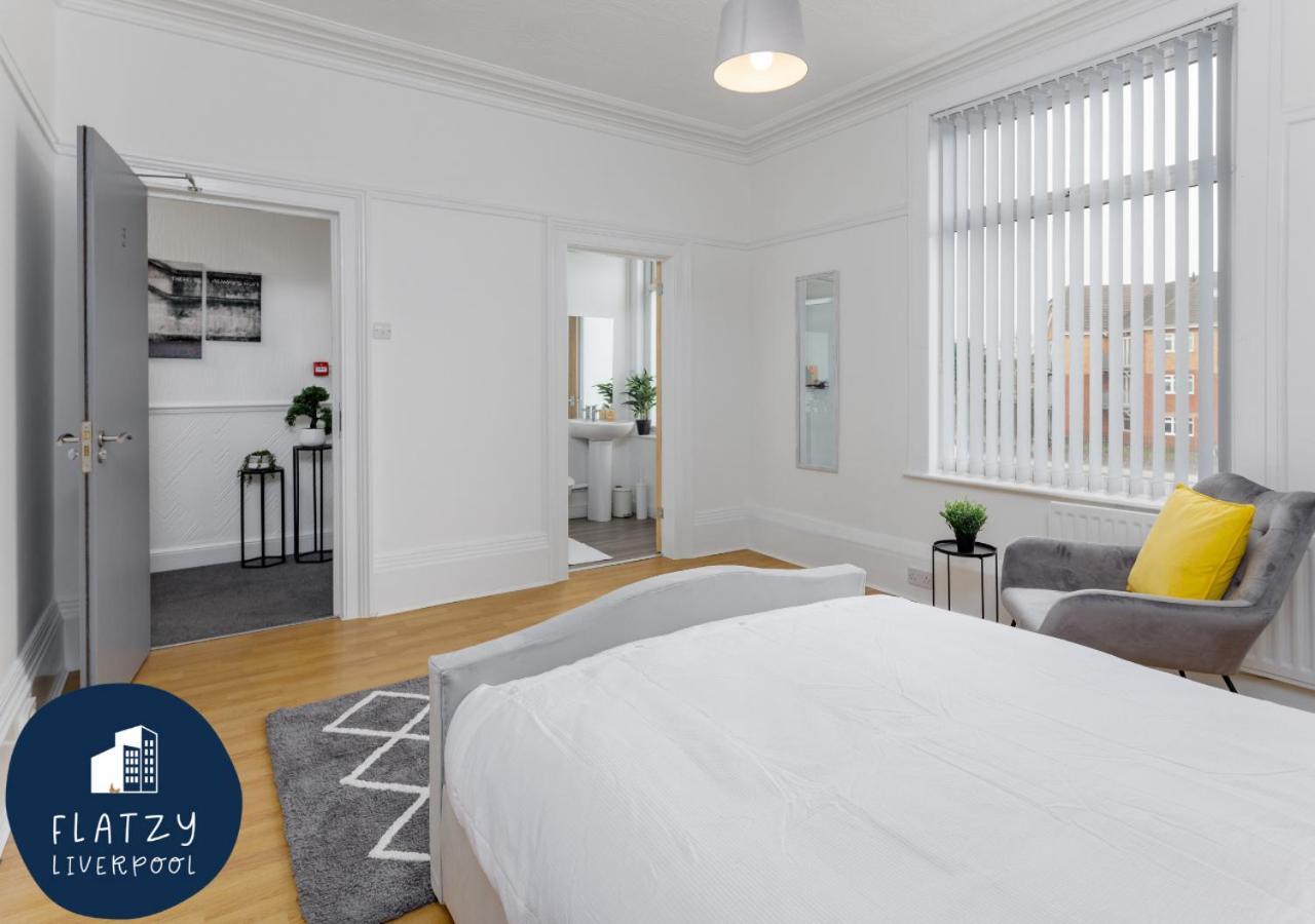 Flatzy - 6 Bed Oasis Close To Football Stadiums ليفربول المظهر الخارجي الصورة